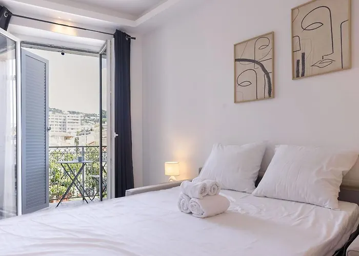 Jules - Bd De Lorraine Apartment