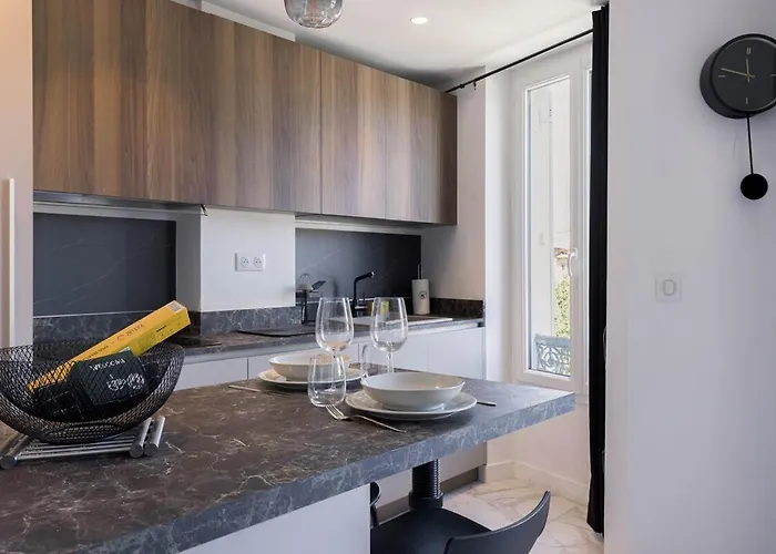 Jules - Bd De Lorraine Apartment *